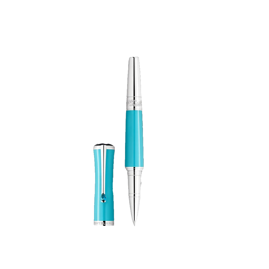 Caneta Muses Maria Callas Special Edition Rollerball turquesa e prateada com tampa tirada ao lado da caneta