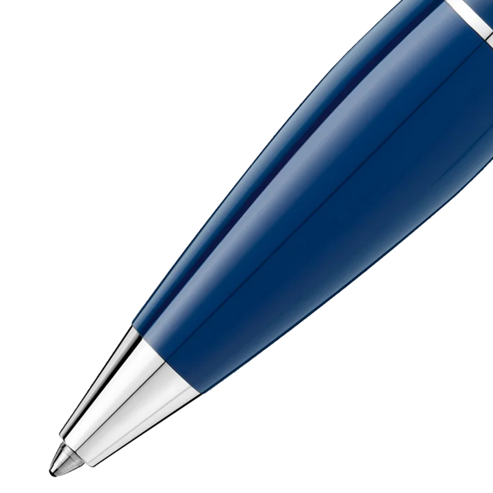 Pormenor da ponta da Caneta StarWalker Blue Planet Resin Ballpoint azul e prateada