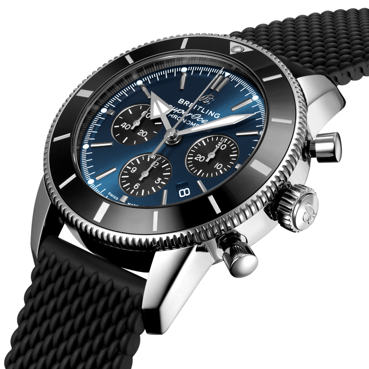 detalhe mostrador azulrelógio superocean heritage pulseira preta