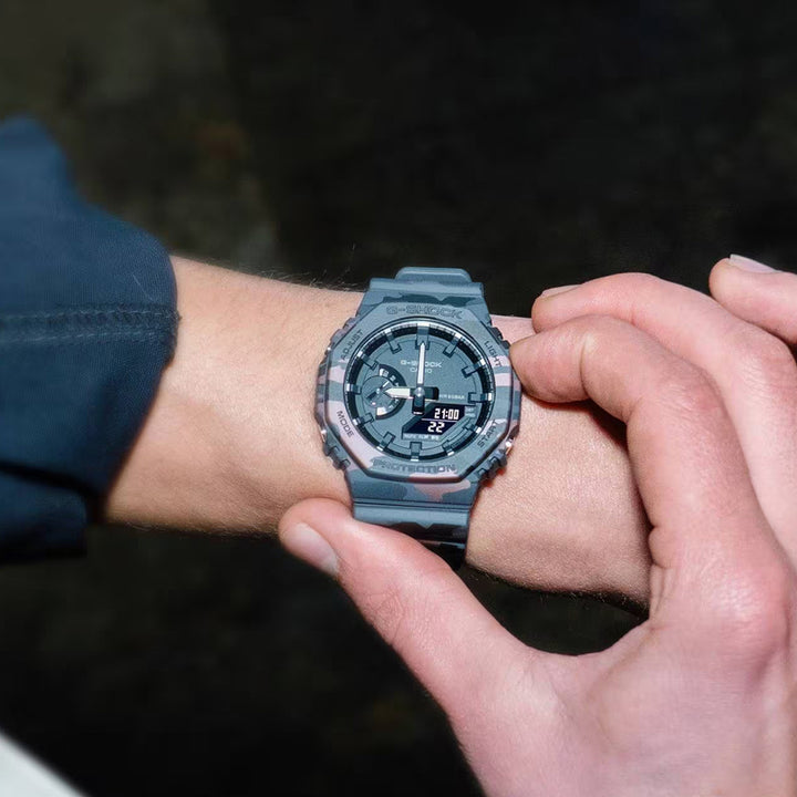 G-Shock Classic Black-Red Troop