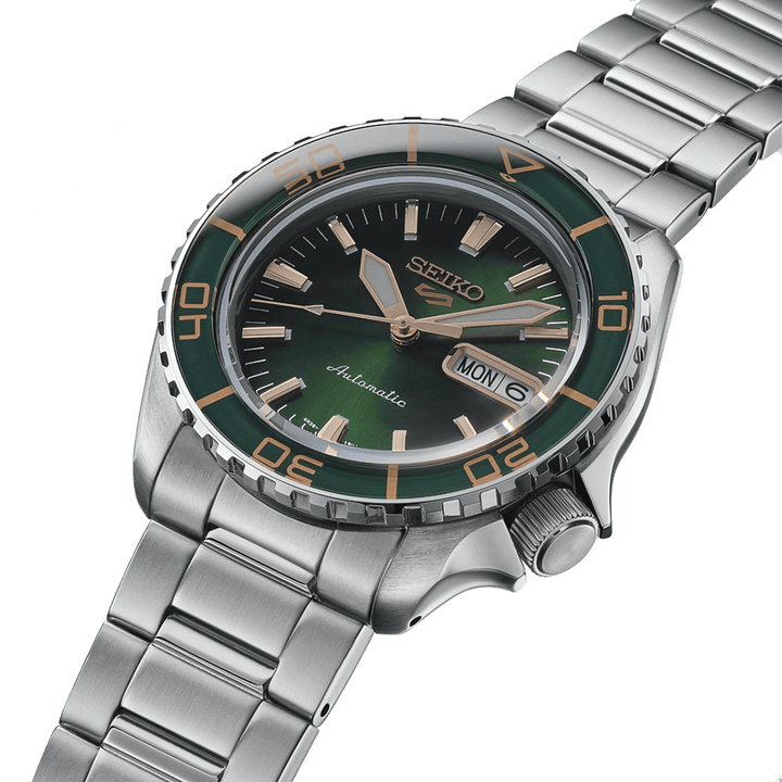 5 Sports SKX Suits Style Silver-Green 42.5mm
