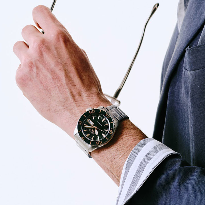 5 Sports SKX Suits Style Silver-Green 42.5mm