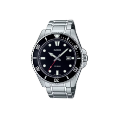 Relógio Casio Standard Prateado com coroa de segundos e horas, e mostrador preto