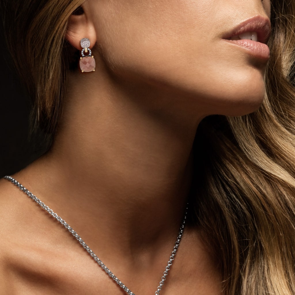 orelha senhora brincos tashi paris com zircónias e pedra grande rosada