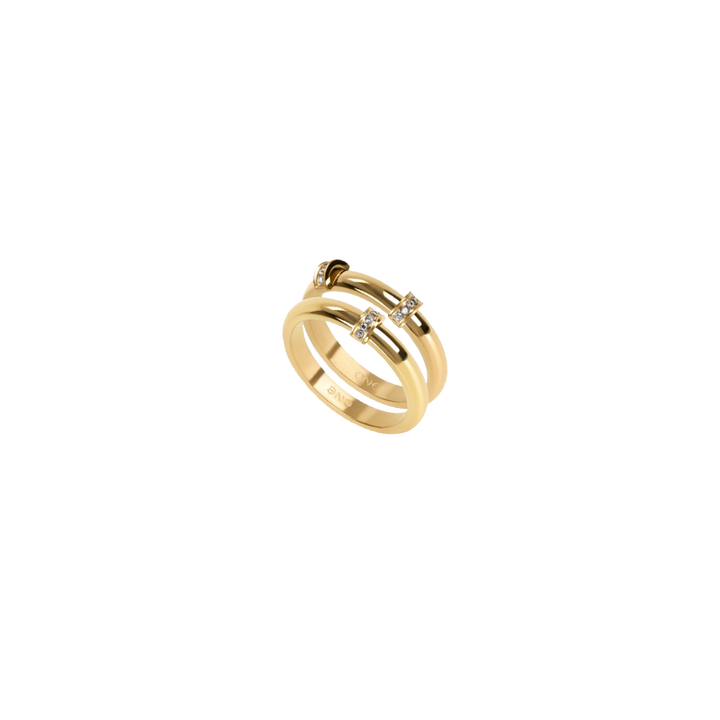 imagem do conjunto de anéis One Luminous Crystal com dois anéis, ambos dourados, com um pormenor na sua parte superior, uma semi banda com pequenos cristais zircónias brancos cravados.