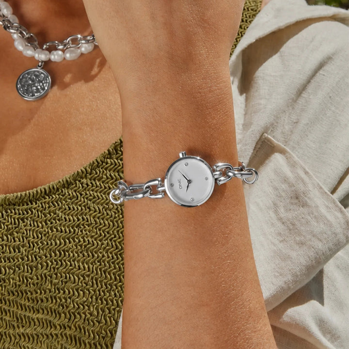 One Links Silver-White