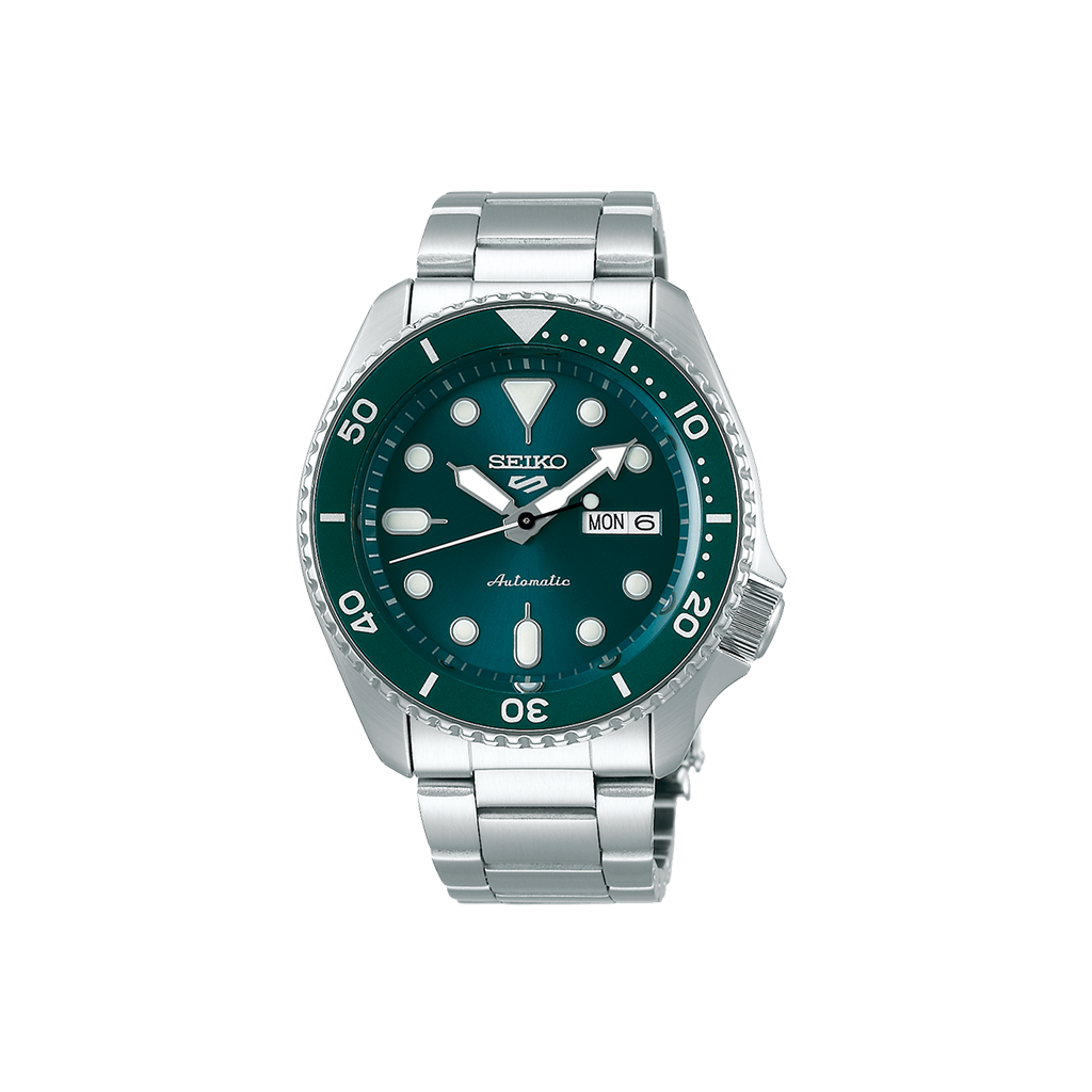 Relógio Seiko 5 Sports SKX Sports Style 42.5mm prateado com mostrador verde e indicação de semana e dia do mês