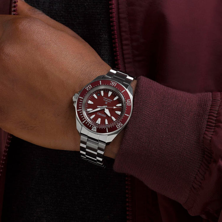 Prospex Diver's 200m Samurai Red 41.7mm