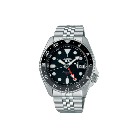 imagem frontal do Relógio SEIKO 5 Sports Black 42.5mm com mostrador preto e detalhes em cinzento, branco e vermelho 