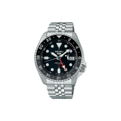 imagem frontal do Relógio SEIKO 5 Sports Black 42.5mm com mostrador preto e detalhes em cinzento, branco e vermelho 
