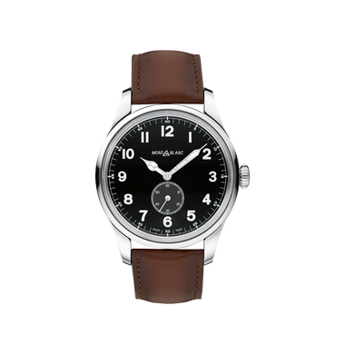 Imagem frontal do relógio MONTBLANC 1858 Automatic Dial 44mmBezel fixo de aço inoxidável. Mostrador preto com ponteiros luminosos em estilo catedral revestidos a ródio e marcadores de horas em algarismos arábicos