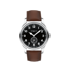 Imagem frontal do relógio MONTBLANC 1858 Automatic Dial 44mmBezel fixo de aço inoxidável. Mostrador preto com ponteiros luminosos em estilo catedral revestidos a ródio e marcadores de horas em algarismos arábicos