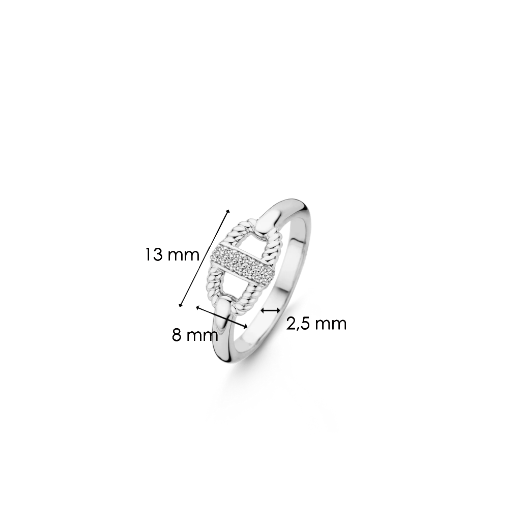 Este é um anel de prata banhado a ródio, com pedras de zircónia branca. O anel tem uma peça central retangular com dimensões especificadas: o comprimento é de 13 mm, a largura é de 8 mm e a espessura da banda é especificada como 2,5 mm. 