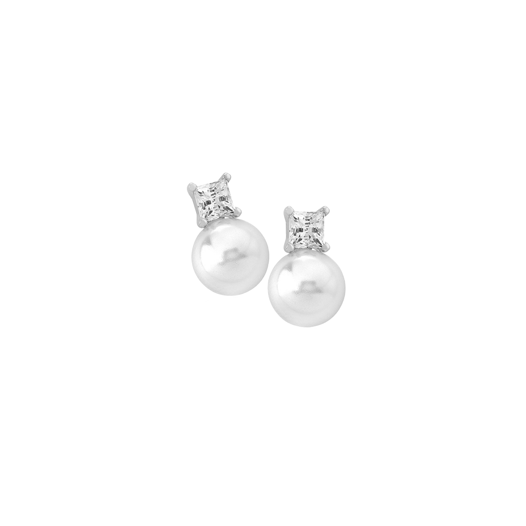 Brincos elegantes banhados a ródio em prata, apresentando gotas de pérola Murano. Os brincos têm um acabamento polido, com as pérolas presas abaixo de um pequeno aglomerado de pedras cintilantes de zircônia cúbica dispostas em uma formação quadrada no poste. O design geral é elegante e simples, adequado para uso casual e formal.