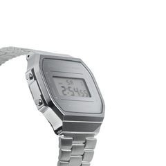 Vintage Iconic Silver