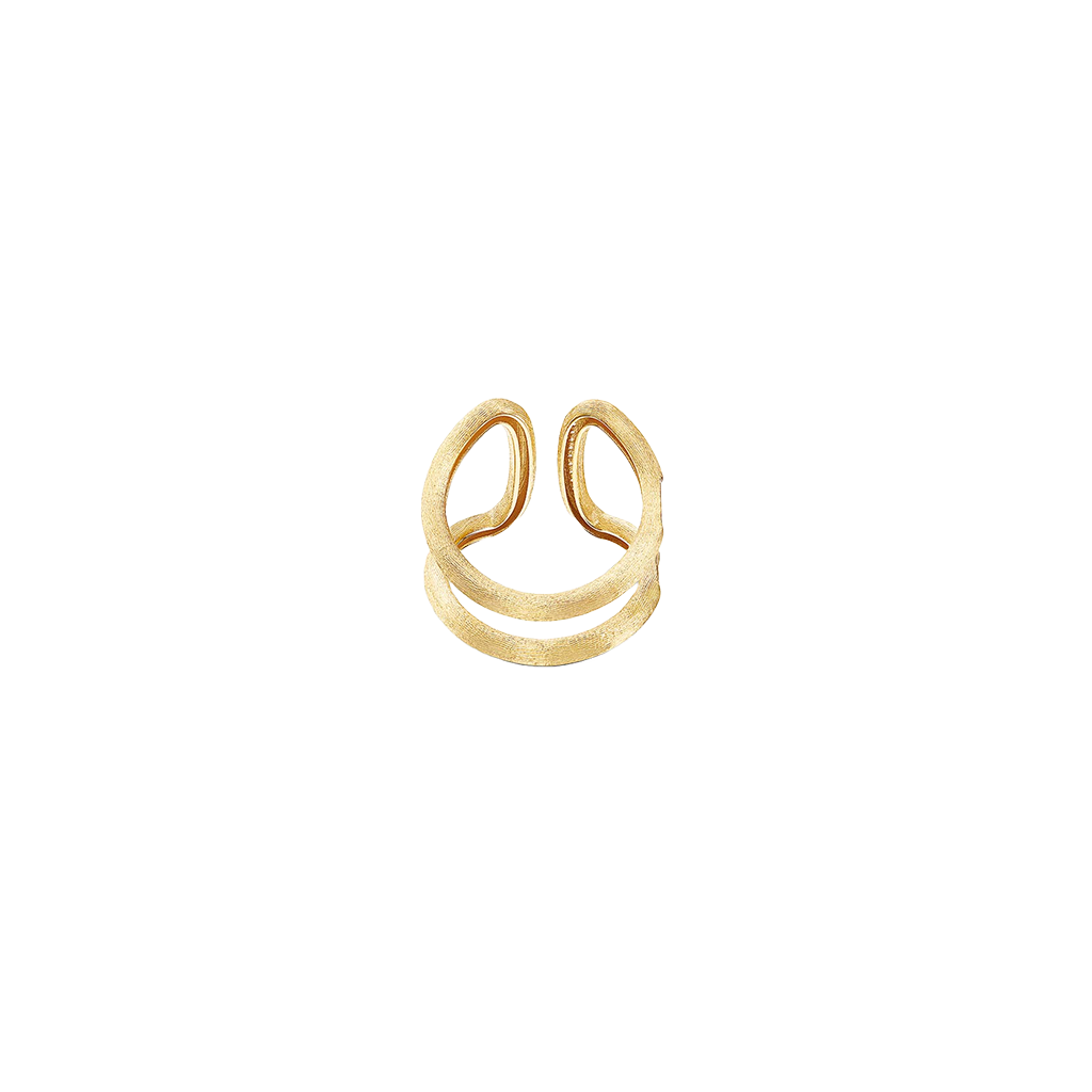image inferior de um anel de ouro com um design único e contemporâneo, exibindo uma estrutura aberta com duas faixas que se entrelaçam. Uma das faixas é lisa, enquanto a outra é adornada com pequenos diamantes, conferindo um toque de sofisticação e brilho à joia. 