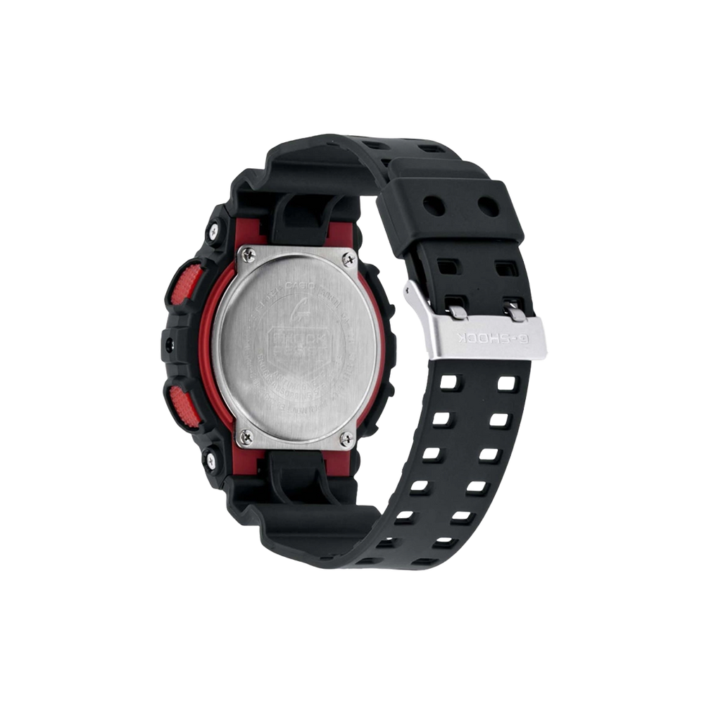 Relógio de pulso com bracelete e caixa de resina preta, design robusto com detalhes em vermelho. O mostrador digital-analógico inclui múltiplos mostradores para funções como hora, dia da semana e cronómetro. Botões laterais para ajuste de configurações. Ideal para um estilo de vida ativo.