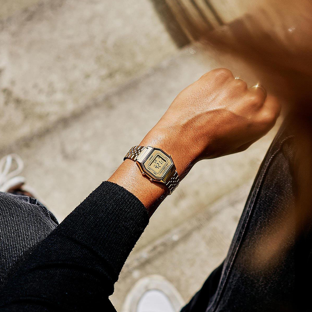 Vintage Iconic Gold-Cream