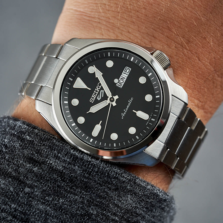 5 Sports Black 40mm